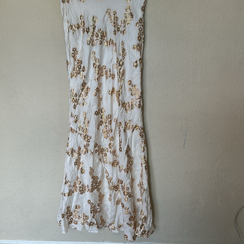 HOUSE OF CB 'Capriana' White & Gold Jacquard Satin Gown NWOT size XS - Picture 6 of 14